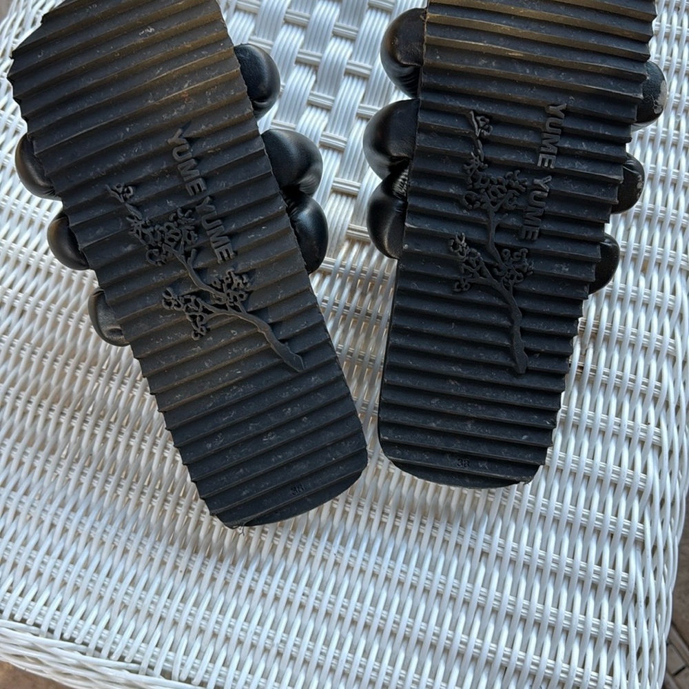 Stylish Black Twisted Slide Sandals - Picture 6 of 7